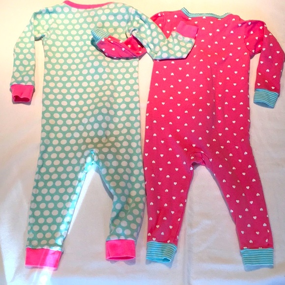 2 Carter’s Onesies Sleepers - Picture 8 of 8